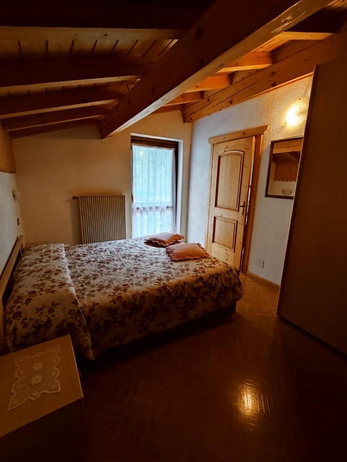 Affittacamere Pizzeria Marmolada Rocca Pietore Exteriör bild
